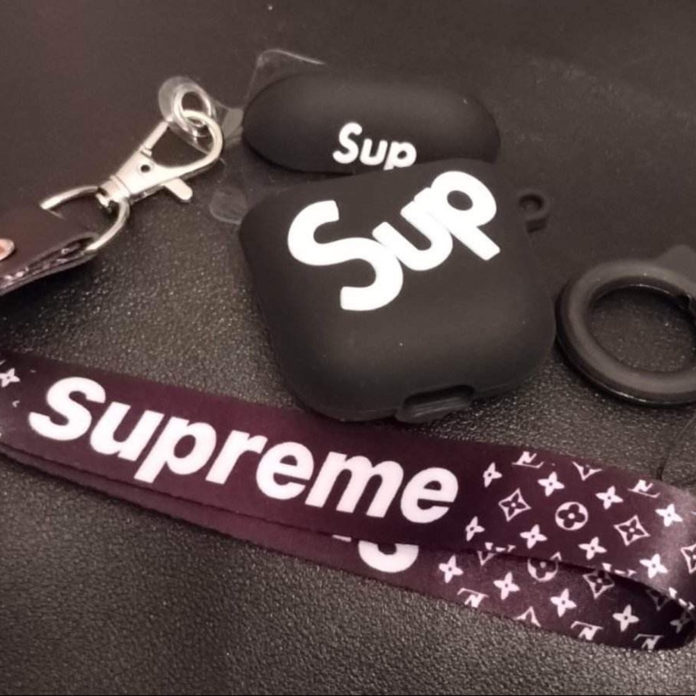 Airpod Case with Keychain